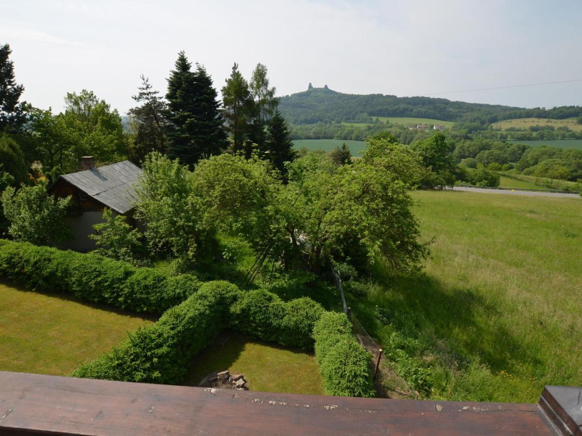 House With The Pool And Fenced Garden Villa Hnanice  Exterior photo